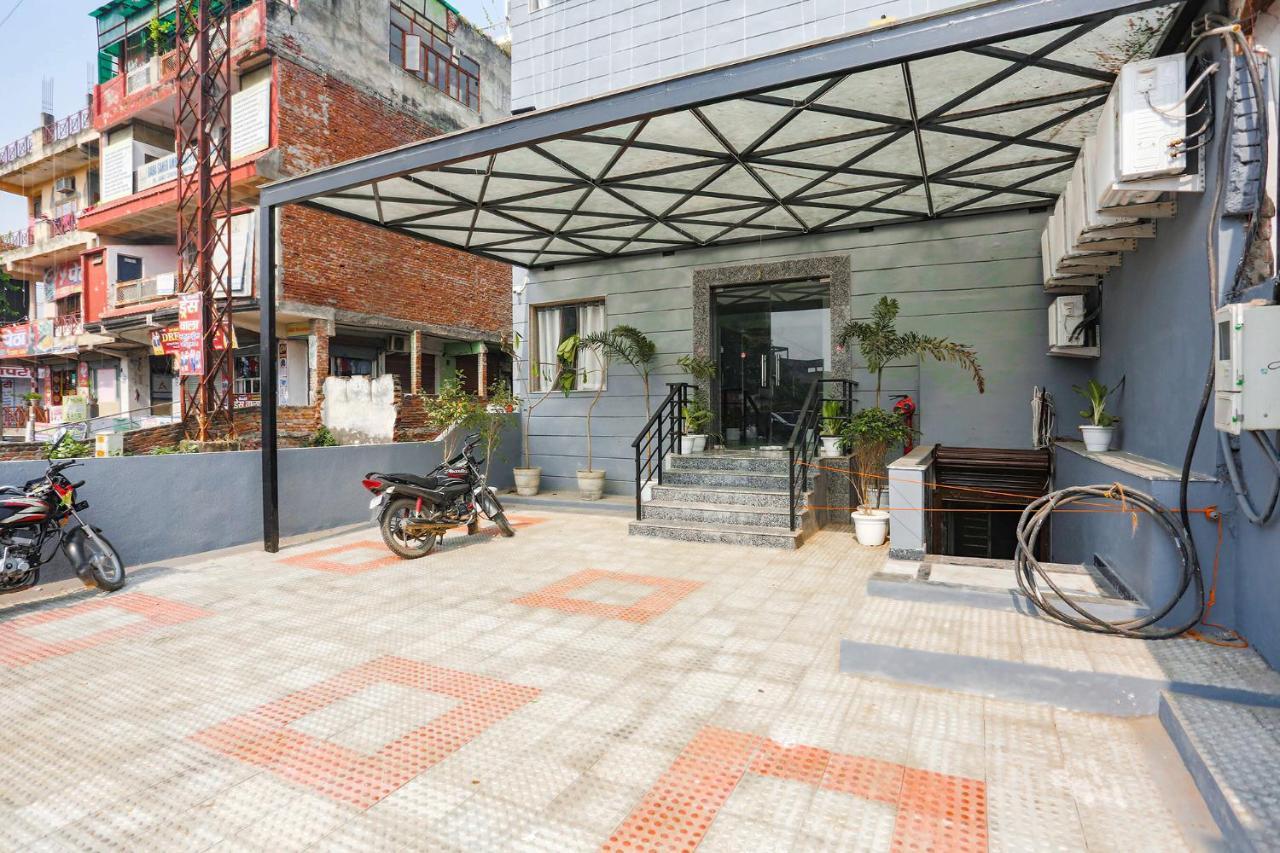 Fabhotel The Prasiddh Agra  Ngoại thất bức ảnh